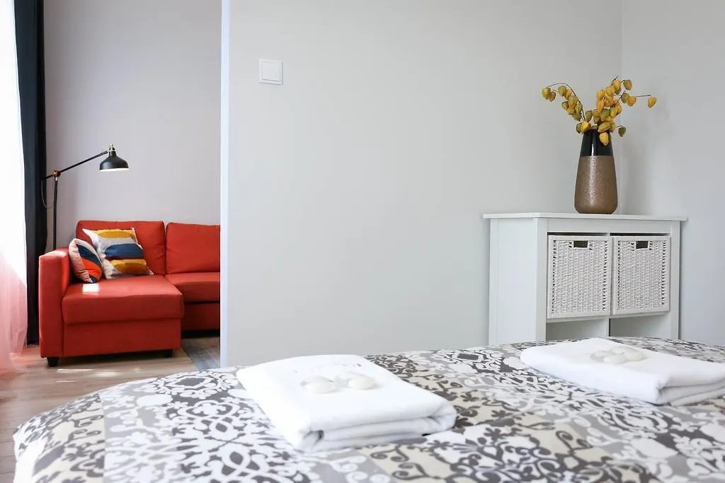 Roommate Apartments Traugutta Warsaw Poland